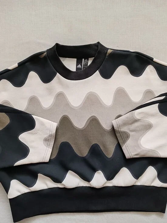 Adidas x Marimekko Laine Wave Print Cropped Sweatshirt - Green/Beige - Size L - Picture 13 of 14